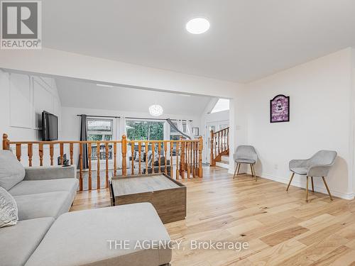 14829 Ninth Line, Whitchurch-Stouffville, ON - Indoor Photo Showing Living Room