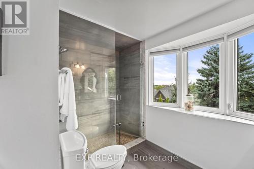 267 John Bowser Crescent, Newmarket, ON - Indoor Photo Showing Bathroom