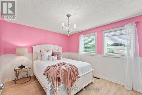 267 John Bowser Crescent, Newmarket, ON - Indoor Photo Showing Bedroom