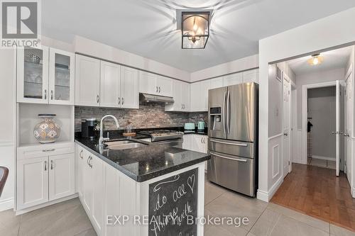 267 John Bowser Crescent, Newmarket, ON - Indoor Photo Showing Kitchen