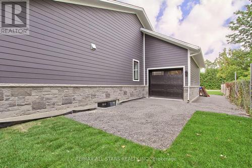 27088 Kennedy Road, Georgina (Historic Lakeshore Communities), ON - Outdoor With Exterior