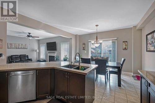 9 Wyndham Circle, Georgina (Sutton & Jackson'S Point), ON - Indoor Photo Showing Kitchen With Double Sink