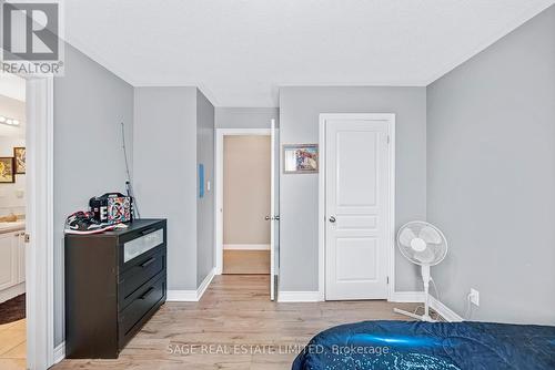 9 Wyndham Circle, Georgina (Sutton & Jackson'S Point), ON - Indoor Photo Showing Bedroom