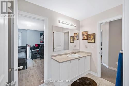 9 Wyndham Circle, Georgina (Sutton & Jackson'S Point), ON - Indoor Photo Showing Bathroom