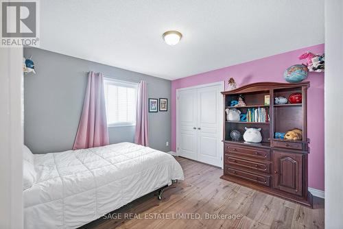 9 Wyndham Circle, Georgina (Sutton & Jackson'S Point), ON - Indoor Photo Showing Bedroom