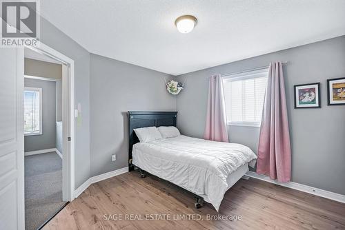 9 Wyndham Circle, Georgina (Sutton & Jackson'S Point), ON - Indoor Photo Showing Bedroom