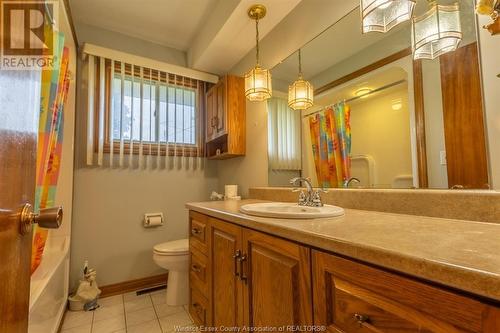 107 George Avenue, Wheatley, ON - Indoor Photo Showing Bathroom