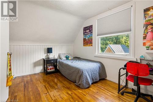 708 5Th Street E, Owen Sound, ON - Indoor Photo Showing Bedroom