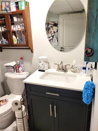 31 Grayview Drive, Markdale, ON - Indoor Photo Showing Bathroom