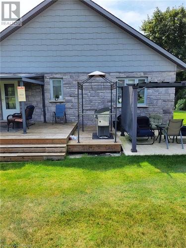 31 Grayview Drive, Markdale, ON - Outdoor With Deck Patio Veranda