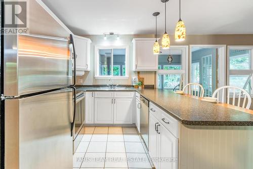 119 Silver Birch Drive, Tiny, ON - Indoor Photo Showing Kitchen With Double Sink