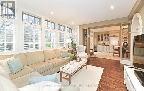 254 Russell Hill Road, Toronto (Casa Loma), ON - Indoor Photo Showing Living Room