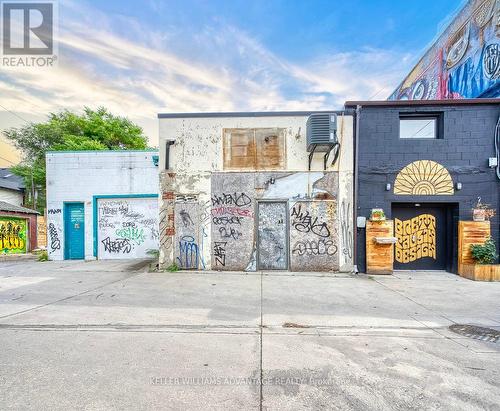 104 Ossington Avenue, Toronto, ON - Outdoor