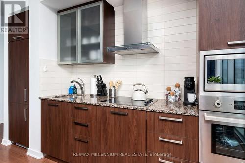 3005 - 12 York Street, Toronto, ON - Indoor Photo Showing Kitchen With Upgraded Kitchen