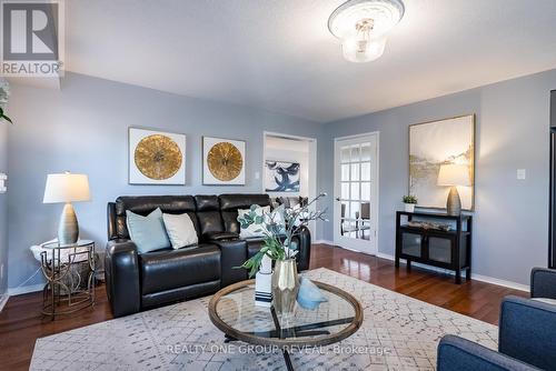 86 Strickland Drive, Ajax (Central West), ON - Indoor Photo Showing Living Room