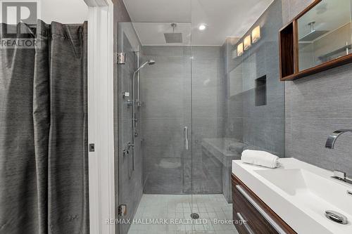 226 - 1173 Dundas Street E, Toronto (South Riverdale), ON - Indoor Photo Showing Bathroom