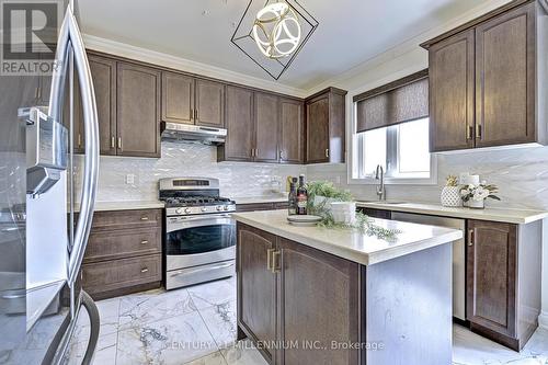 11 Maybeck Drive, Brampton (Credit Valley), ON - Indoor Photo Showing Kitchen