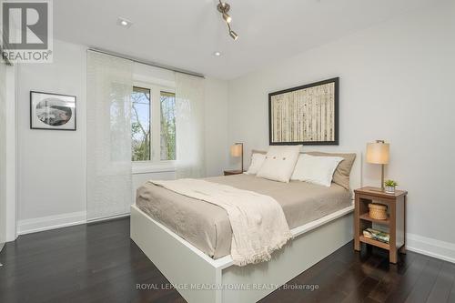 1 Terry Court, Halton Hills (Georgetown), ON - Indoor Photo Showing Bedroom