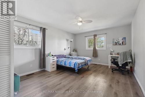 455 Niagara Boulevard, Fort Erie, ON - Indoor Photo Showing Bedroom