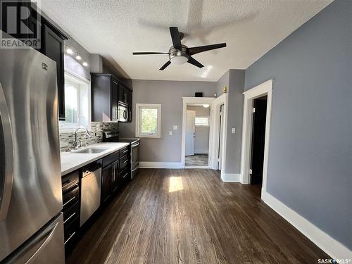 2120 Edgar Street, Regina, SK - Indoor Photo Showing Kitchen