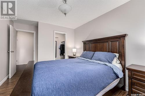 301B 55 Wood Lily Drive, Moose Jaw, SK - Indoor Photo Showing Bedroom