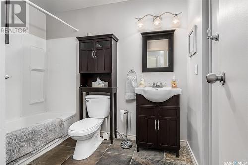 301B 55 Wood Lily Drive, Moose Jaw, SK - Indoor Photo Showing Bathroom