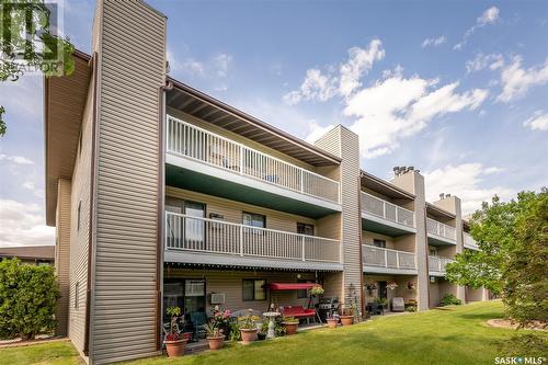 301B 55 Wood Lily Drive, Moose Jaw, SK - Outdoor With Balcony