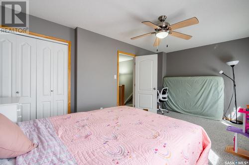 2810 Cranbourn Crescent, Regina, SK - Indoor Photo Showing Bedroom