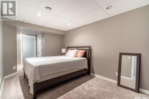 2810 Cranbourn Crescent, Regina, SK - Indoor Photo Showing Bedroom