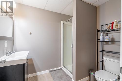 2810 Cranbourn Crescent, Regina, SK - Indoor Photo Showing Bathroom