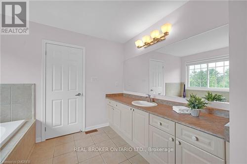 2343 Calloway Drive, Oakville (West Oak Trails), ON - Indoor Photo Showing Bathroom