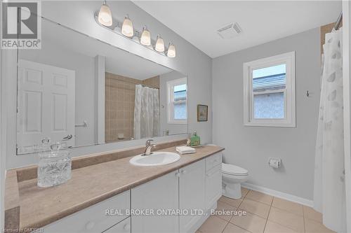 2343 Calloway Drive, Oakville (West Oak Trails), ON - Indoor Photo Showing Bathroom