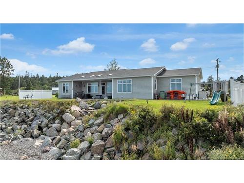 7 Long Beach Lane, Dipper Harbour, NB 