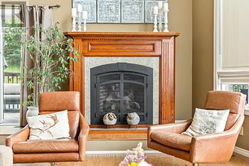 53 South Mountain Road, Kawartha Lakes, ON - Indoor Photo Showing Living Room With Fireplace