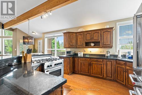 53 South Mountain Road, Kawartha Lakes, ON - Indoor Photo Showing Kitchen