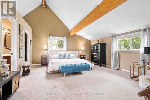 53 South Mountain Road, Kawartha Lakes, ON - Indoor Photo Showing Bedroom