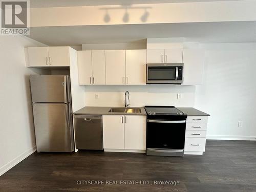 219 - 1660 Victoria Park Avenue E, Toronto (Victoria Village), ON - Indoor Photo Showing Kitchen