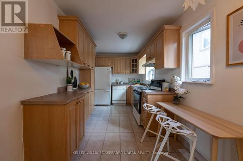 125 Tower Drive, Toronto (Wexford-Maryvale), ON - Indoor Photo Showing Kitchen