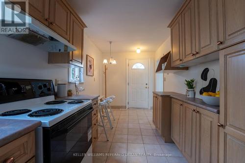 125 Tower Drive, Toronto (Wexford-Maryvale), ON - Indoor Photo Showing Kitchen