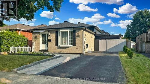 118 Homefield Square, Clarington (Courtice), ON - Outdoor