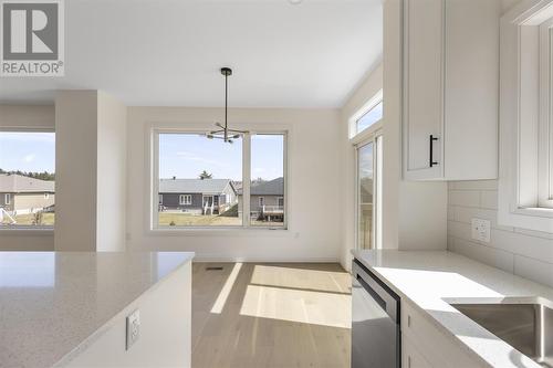 18 Mulberry St, Sault Ste. Marie, ON - Indoor Photo Showing Kitchen