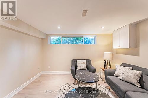 127 Cascade Circle, Richmond Hill (Crosby), ON - Indoor