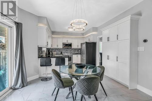 2132 Osbond Road, Innisfil (Alcona), ON - Indoor Photo Showing Dining Room