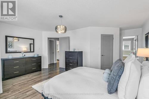 2132 Osbond Road, Innisfil (Alcona), ON - Indoor Photo Showing Bedroom