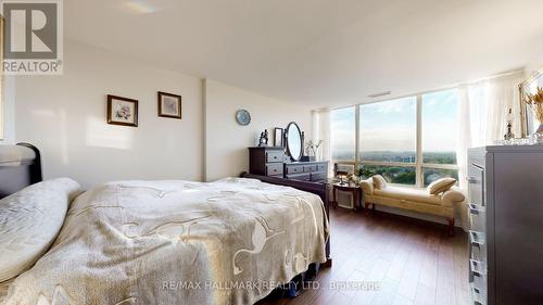 1507 - 8501 Bayview Ave Avenue, Richmond Hill (Doncrest), ON - Indoor Photo Showing Bedroom