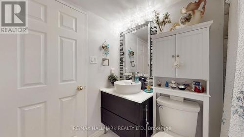 1507 - 8501 Bayview Ave Avenue, Richmond Hill (Doncrest), ON - Indoor Photo Showing Bathroom