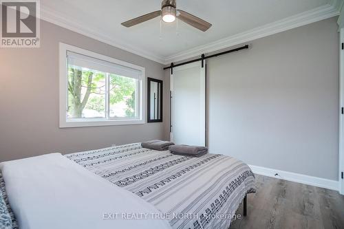 K1 - 155 Edgehill Drive, Barrie (Letitia Heights), ON - Indoor Photo Showing Bedroom