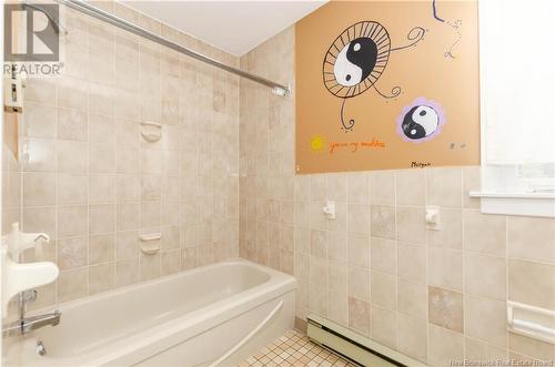 27 Spring Street, Petitcodiac, NB - Indoor Photo Showing Bathroom