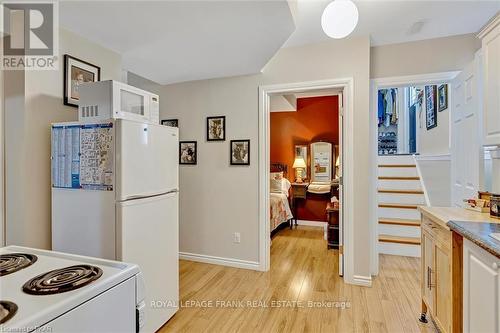 318 Sherin Avenue, Peterborough (Ashburnham), ON - Indoor Photo Showing Kitchen