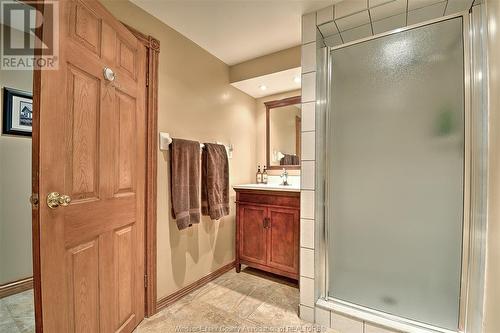 1268 County Rd 20 West, Kingsville, ON - Indoor Photo Showing Bathroom